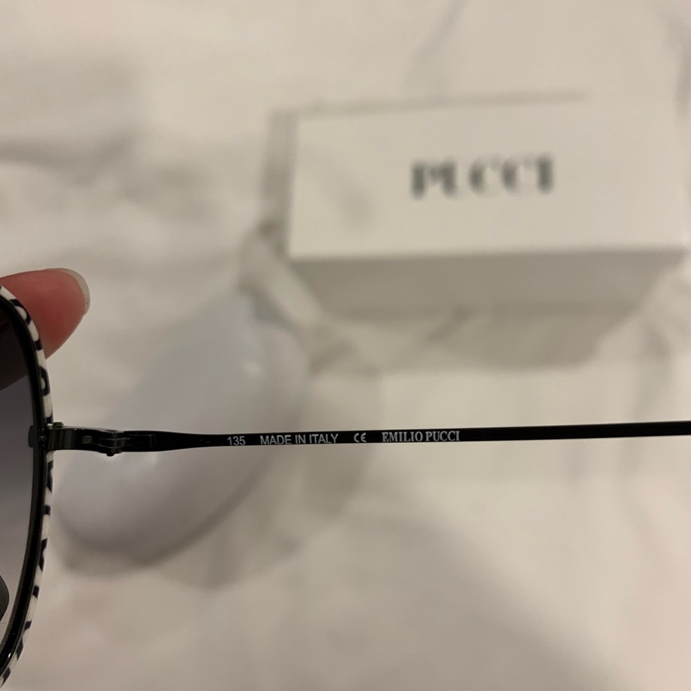Pucci 🕶 - Picture 7 of 8